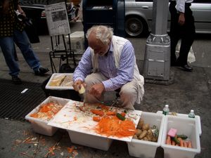 조 아데스(Joe Ades) 2005년 8월 8일 뉴욕시 유니언 스퀘어