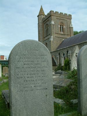 에베레스트의 묘, 세인트 앤드루 교회, 호브 교회 로드(St Andrew's Church, Church Road, Hove).