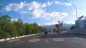 디고미 지구를 지나는 트빌리시의 S1 고속도로