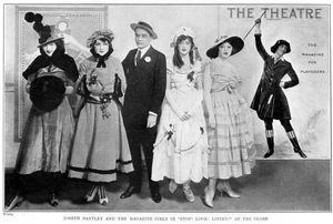 조지프 샌틀리(가운데)가 어빙 벌린의 Stop! Look! Listen!(1915)에 출연한 모습