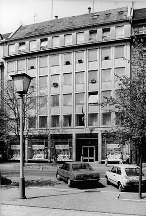 동독 주재 영국 대사관으로 사용된 운터 덴 린덴 32-34 건물