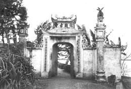 19세기 말, 20세기 초 쩐꾸옥 사원의 문