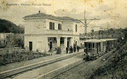 차가롤로 기차역 "Stazione Vicinale"의 1927년 엽서