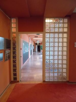 유리 블록 벽, 실내