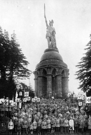 헤르만 기념관에서 열린 청년독일기사단 집회, 1925년 8월 9일