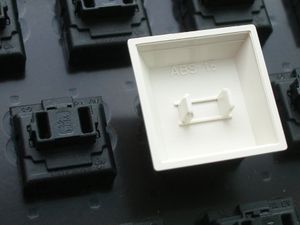 체리 ML 스위치와 키캡