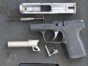 일상적인 청소를 위해 분해된 폴리머 프레임 카 CM9