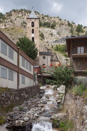 카닐료의 몬타우프 강과 산트 세르니 교회