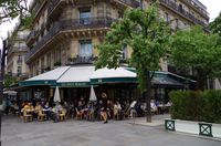 카페 두 마고. 20세기 지성인들의 사랑방 역할을 했다.