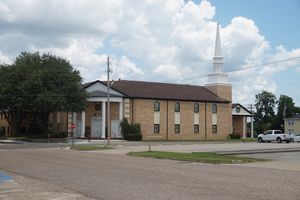 카르타고 시내의 침례교 중앙 교회