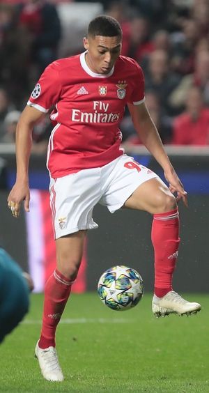 2019년 벤피카에서 카를루스 비니시우스