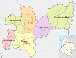 칼다스 주의 각 지역과 시청 소재지(빨간 점)