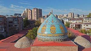 돔의 근접 촬영