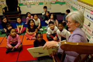 Sebelius at Cool Springs Elementary School in Adelphi, Maryland
