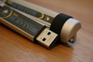 방수 4GB 커세어 USB 메모리 스틱