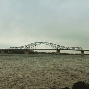 컬럼비아 공원에서 바라본 블루 브리지.