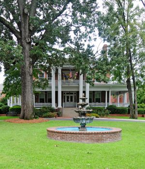 Still Hopes, 1910년에 건설됨