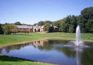 켄트에서 가장 큰 민간 고용주인 데이비 트리 익스퍼트 컴퍼니의 본사