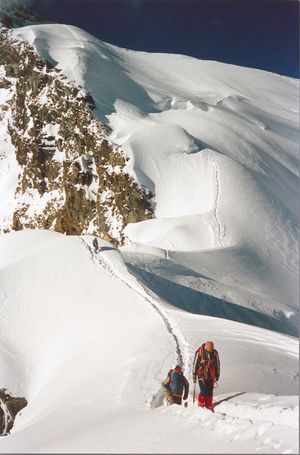코르제넵스카야에서 하산하는 모습. 얀 퀴납