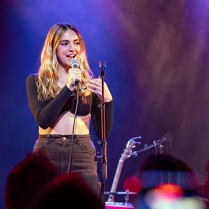 2022년 트루바두어에서 공연하는 타버