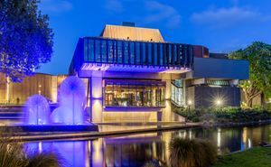 황혼의 크라이스트처치 타운 홀