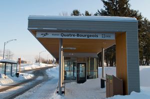 라발 대학교 버스 정류장