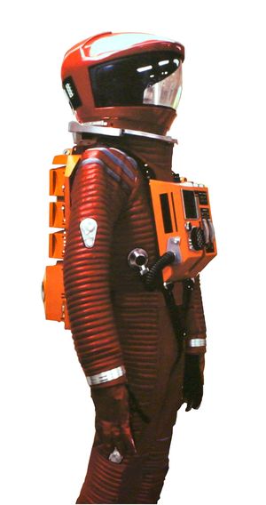 2001: 스페이스 오디세이에서 데이비드 보먼으로 출연한 키어 둘리아가 입은 우주복