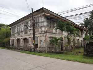 타나 디캉 저택