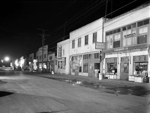 진주만 공격 다음 날인 1941년 12월 8일의 터미널 아일랜드 거리 풍경. 주민들은 곧 내륙 수용소로 "대피"했고 마을은 철거되었다.