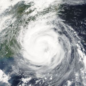 2005년 10월 2일 대만 상공의 태풍 룽왕