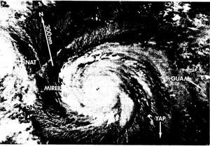 괌 서쪽의 미어리얼 위성 이미지
