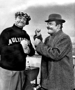 테리-토머스(오른쪽)와 레드 스켈턴은 레드 스켈턴 쇼(1968년)에 출연했다.