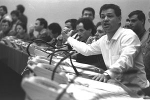 주식 구매 주문을 내는 브로커, 1989