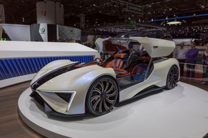 문을 연 상태의 정면도