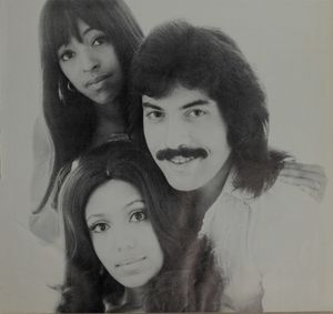 토니 올랜도 앤 돈이 캐시 박스 1974년 1월 5일 표지에 실렸다