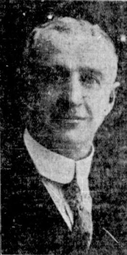 온타리오스(Ontarios)의 감독 지미 머피.