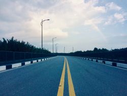 투티엠 신도시의 부이 티엔 응오 거리