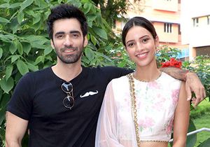 딤리는 2018년 Laila Majnu 홍보를 위해 공동 출연자인 아비나쉬 티와리와 함께 사진을 찍었다.