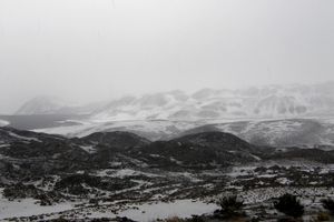 눈으로 덮인 붕괴 퇴적물