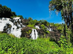 아루 폭포 (Aruu Falls) - 파데르 구