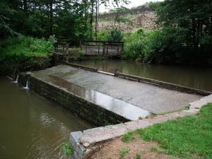 우스티나트오를리치의 제방