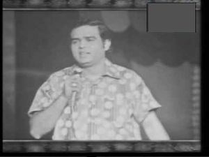 아흐메드 루슈디는 1954년에 파키스탄 국가를 녹음했다.