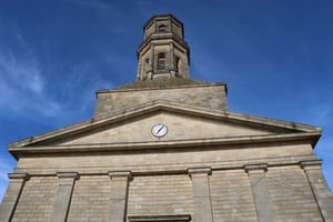 마셜 조프르 광장에 있는 생 마르탱 교회 서쪽 정면