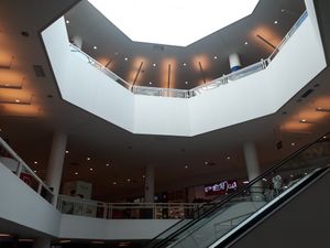 폰타그로사의 주요 쇼핑 센터인 팔라디움 쇼핑몰 내부