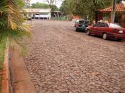 푸에르토이과수의 한적한 거리