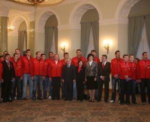 전 폴란드 대통령 레흐 카친스키, 2007년 대통령 궁에서 폴란드 국가대표팀과 함께