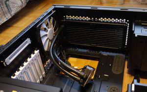 PC 케이스「Define R4」및 수냉 쿨러