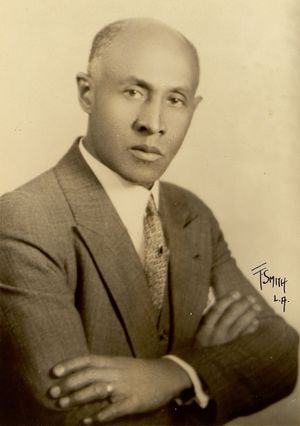 로버츠, 1932년경