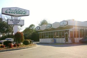 존스 지역구에 있던 Cubbie's는 이름 변경이 시작된 곳이다.