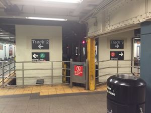 역의 양쪽을 연결하는 U자형 연결